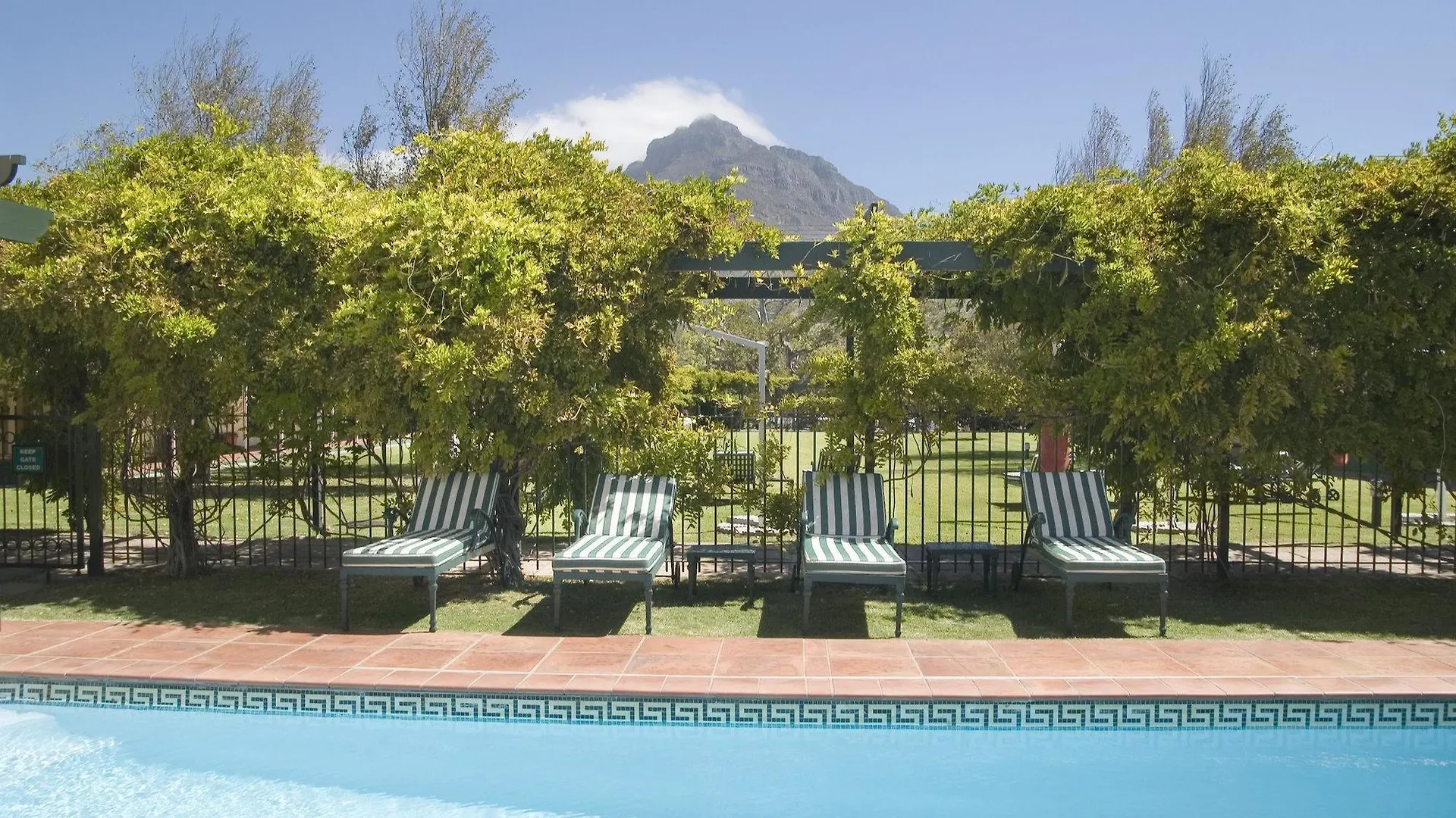 Protea Hotel Cape Town Mowbray